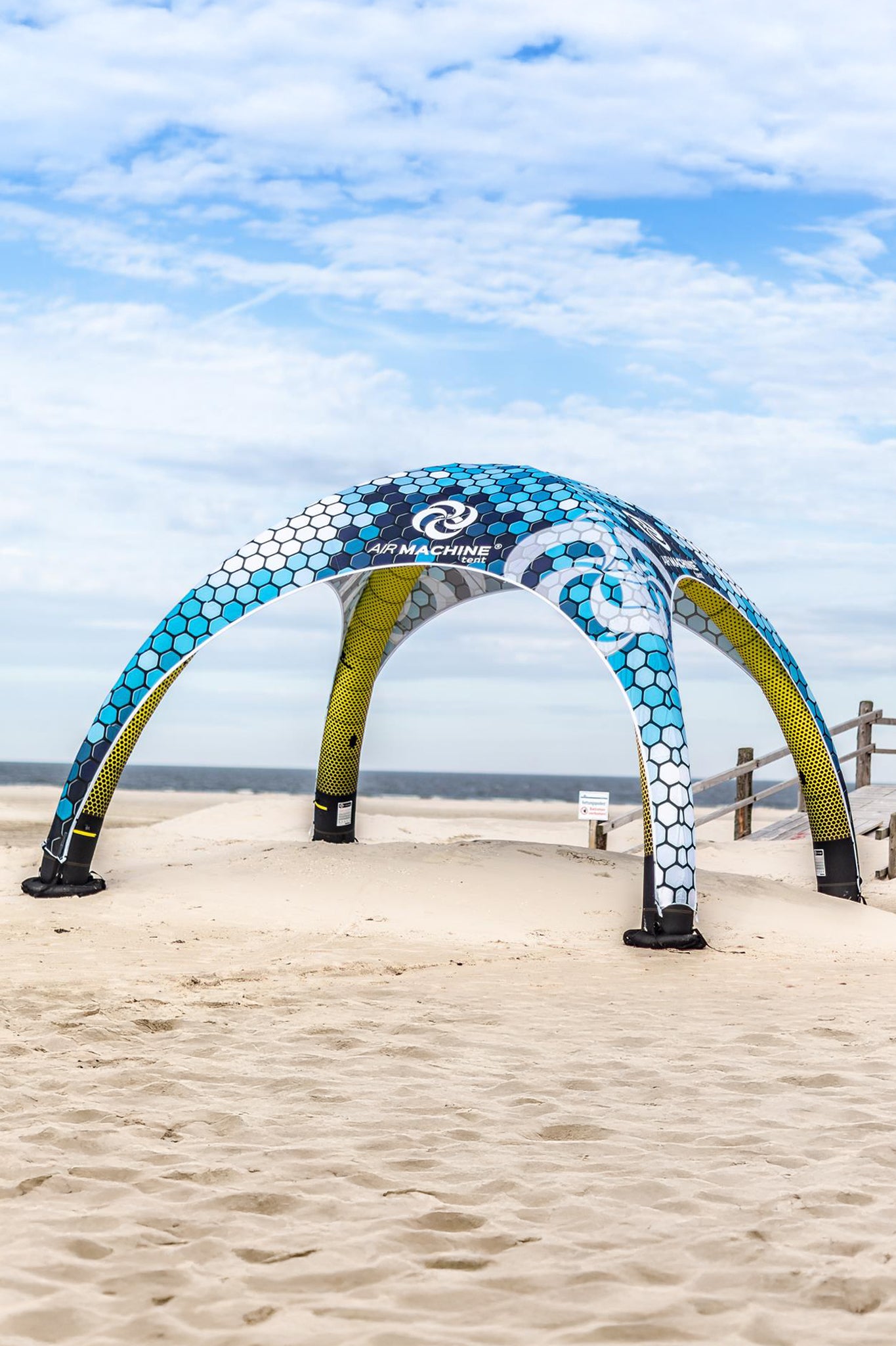 Luftdichtes Eventzelt von hi5branding für Messen, Promotions und Outdoor Events