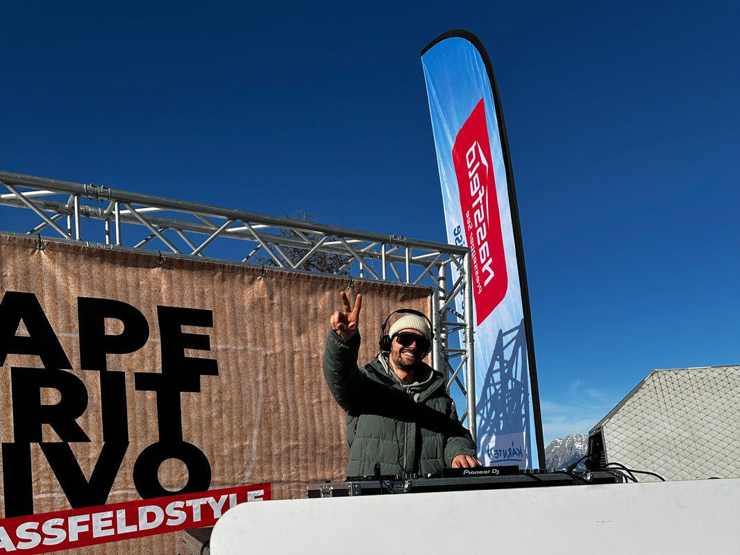 Die Technik hinter modernen Beachflags: Hightech-Material, Druckverfahren und Windstabilität